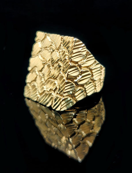 Men’s nugget style ring rectangle 10k gold