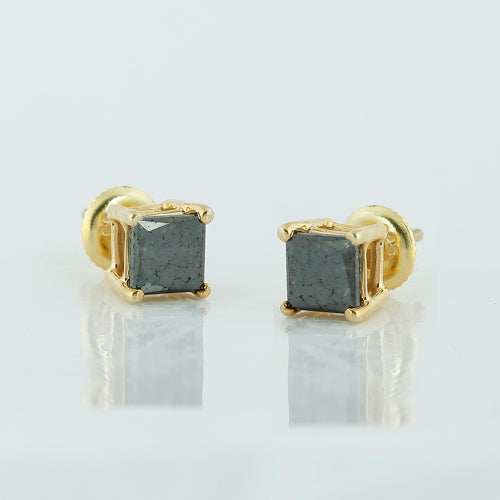 YS BLACK DIA PRINCESS CUT STUD ER