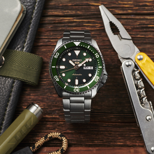 Seiko 5 Sports SRPD63 – Green Dial Automatic