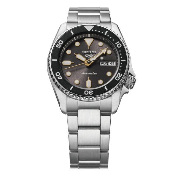 Seiko 5 Sports SRPL79 – Black Dial Stainless Steel Bracelet
