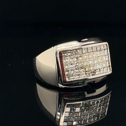 18kt Invisible Set Mens Diamond Ring