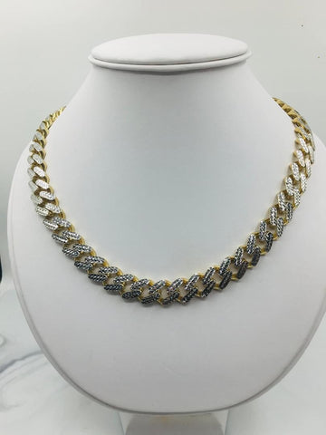 Diamond cut jumbo chain