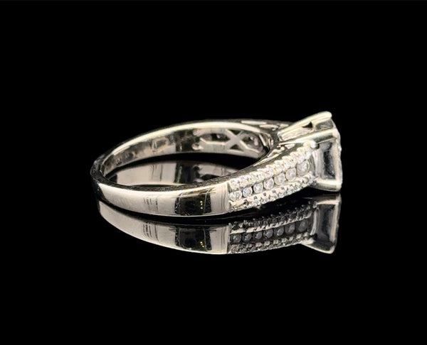 Ladies White Gold Engagement Style Diamond Ring