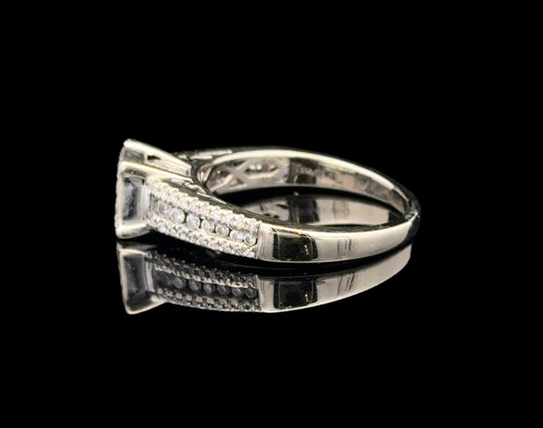 Ladies White Gold Engagement Style Diamond Ring
