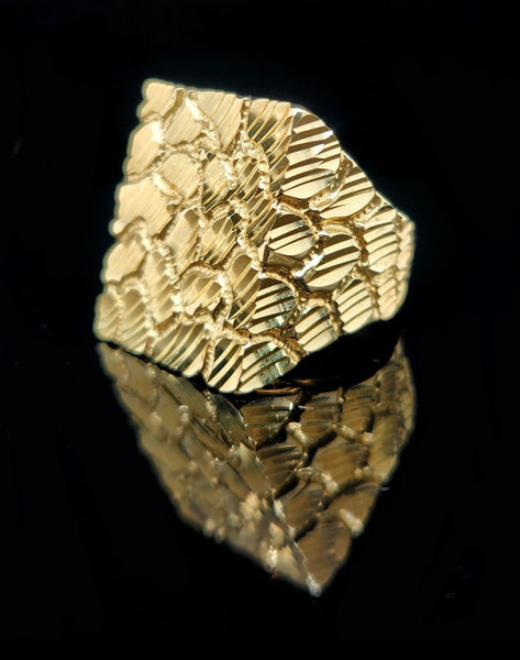 Nugget style big rectangle ring 10k