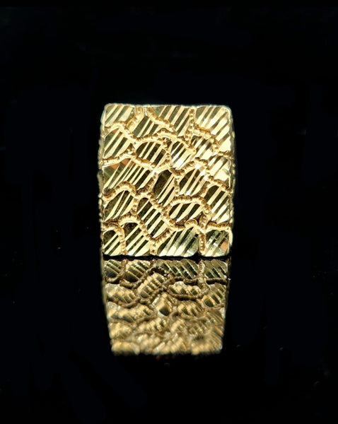 Nugget style big rectangle ring 10k