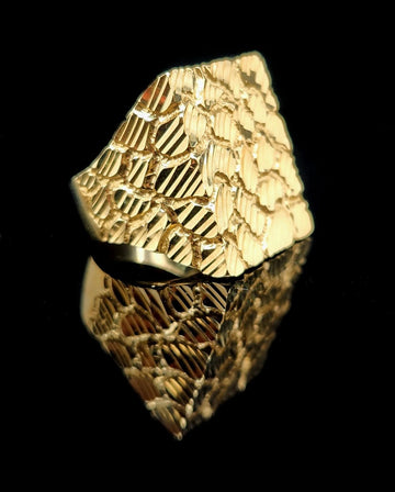 Nugget style big rectangle ring 10k