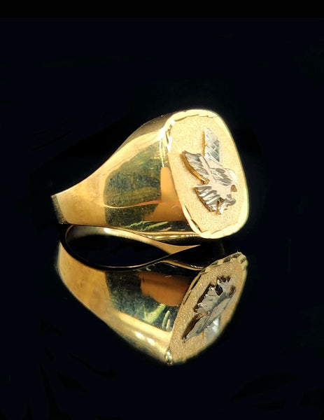 Stunning eagle ring 10k