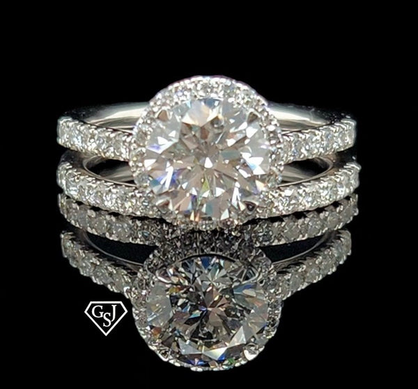 blinding 1.7CT Center Diamond set in 14k white gold