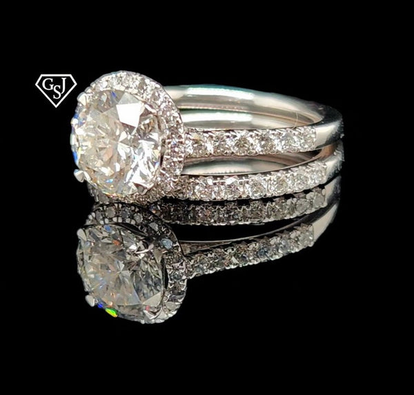 blinding 1.7CT Center Diamond set in 14k white gold