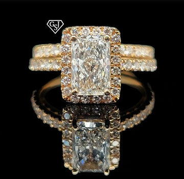 beautiful 14K Wedding Set with a combined lg diamond weight of 2.05CTs.
