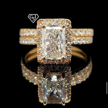Wedding Set holds a total diamond weight of 2.16CTs