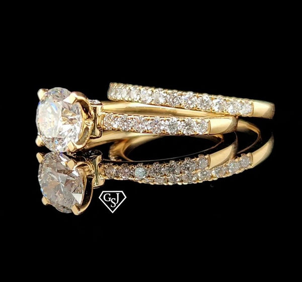 Stunning 14K Solitaire wedding set features a gorgeous 1.22CT