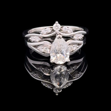 14KT White Gold Pear Shaped Anniversary Ring Set