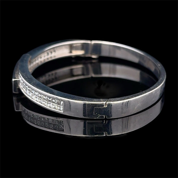 18KT White Gold Ladies Fancy Cut and
Coloured Diamond Bracelet
